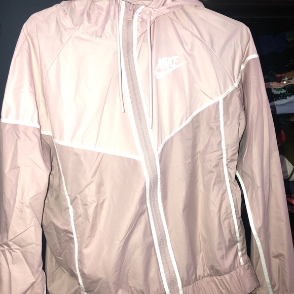Nike Womens Windbreaker - Picture 3 of 4